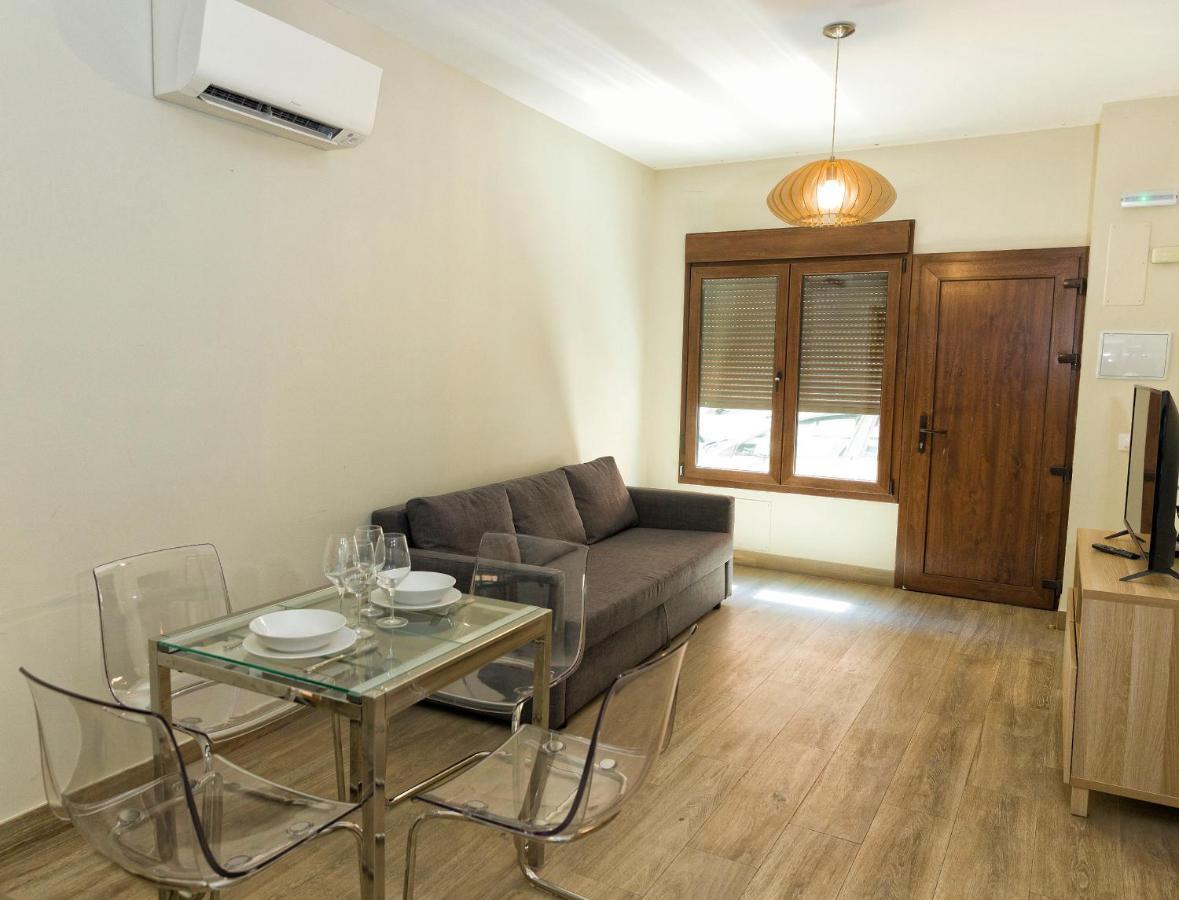 Apartamentos Onnight Malaga Exterior photo